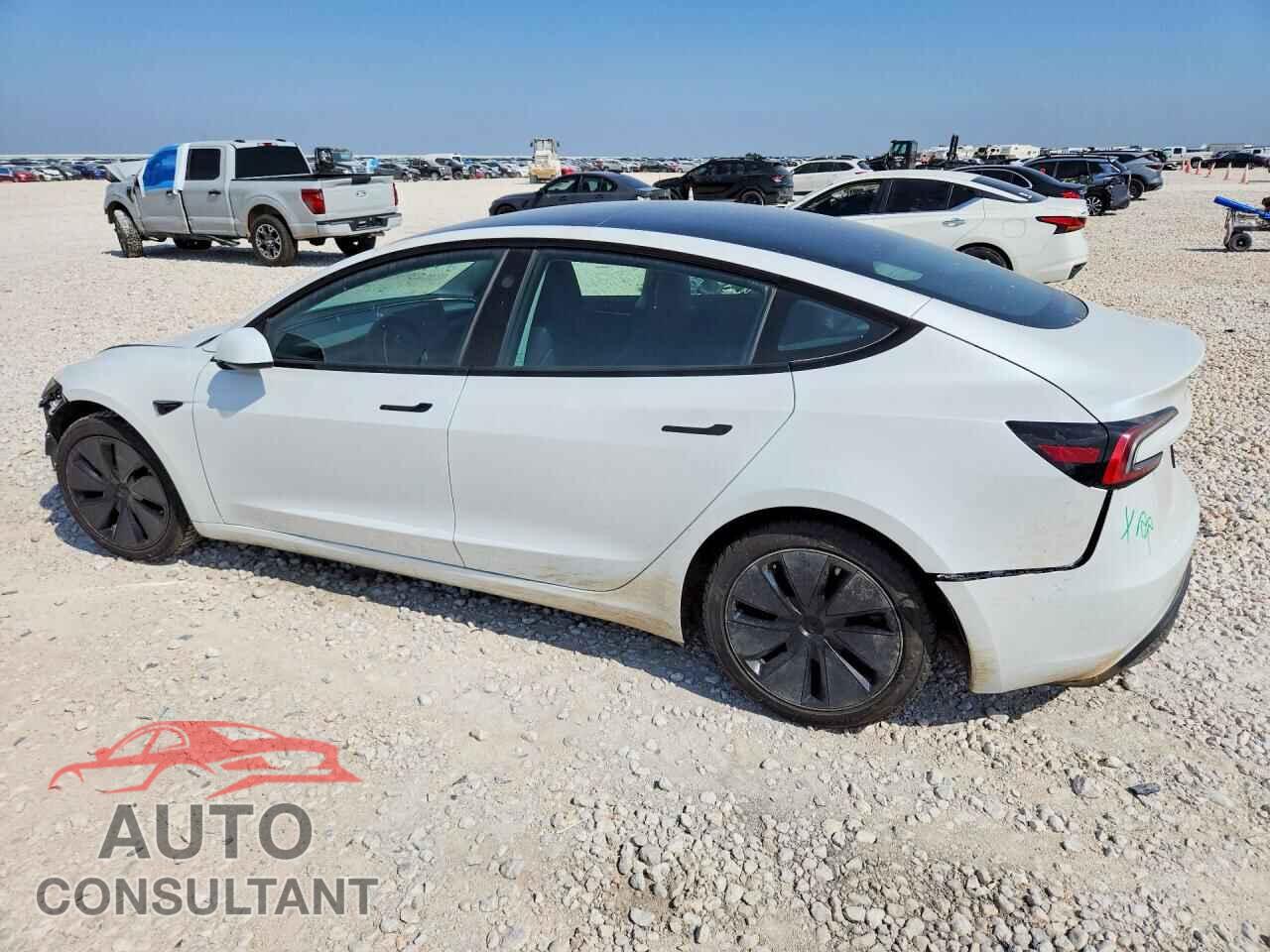 TESLA MODEL 3 2024 - 5YJ3E1EB3RF817783