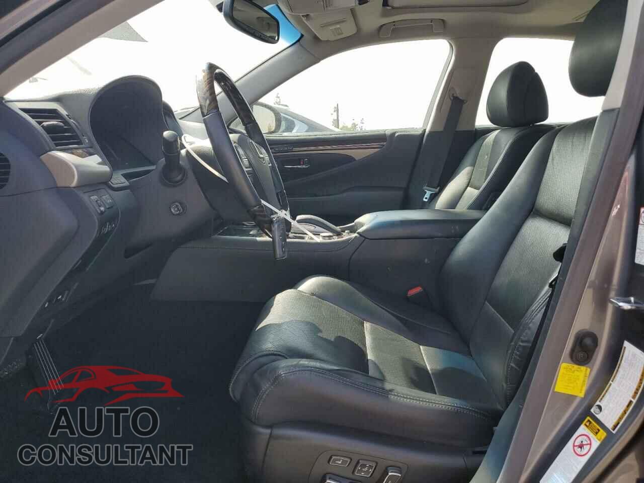 LEXUS LS460 2016 - JTHBL5EF7G5140276