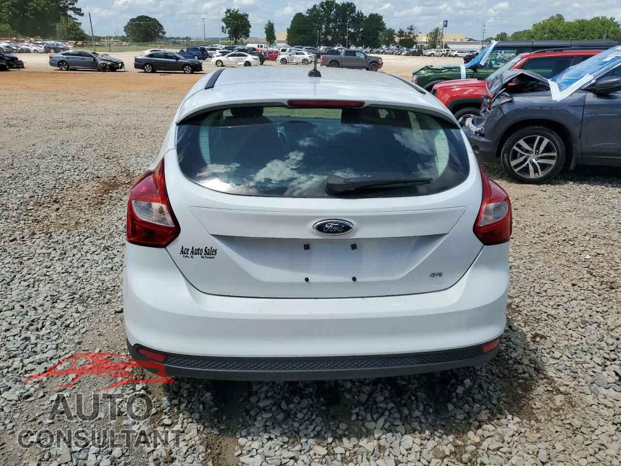 FORD FOCUS 2012 - 1FAHP3K21CL229648