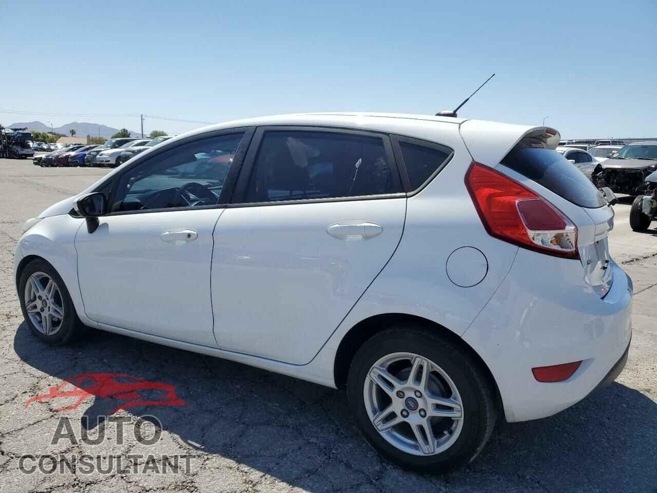 FORD FIESTA 2018 - 3FADP4EJ5JM101643