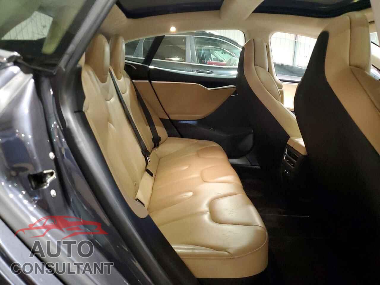 TESLA MODEL S 2017 - 5YJSA1E25HF199016