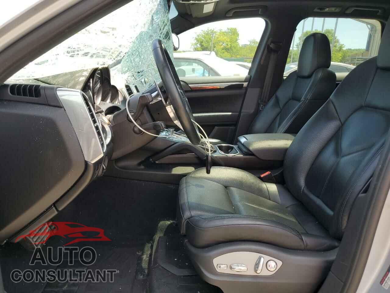 PORSCHE CAYENNE 2016 - WP1AA2A2XGKA10898