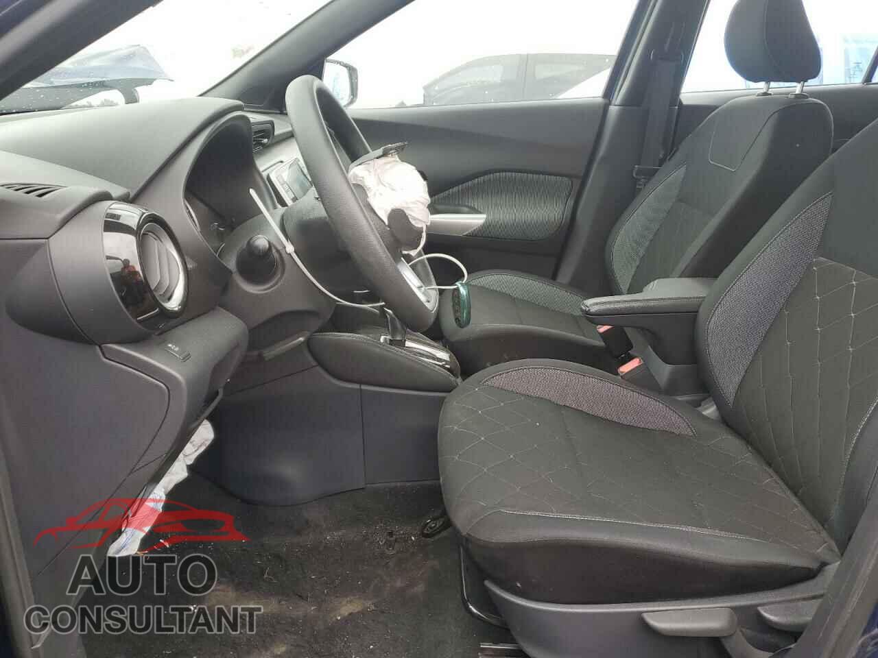 NISSAN KICKS 2019 - 3N1CP5CU3KL559264