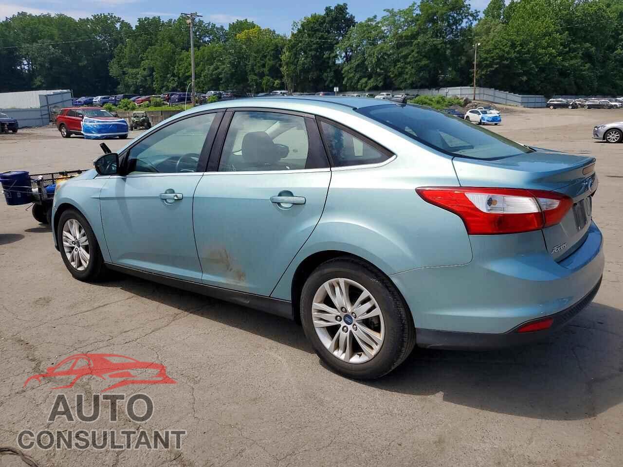 FORD FOCUS 2012 - 1FAHP3H24CL411027