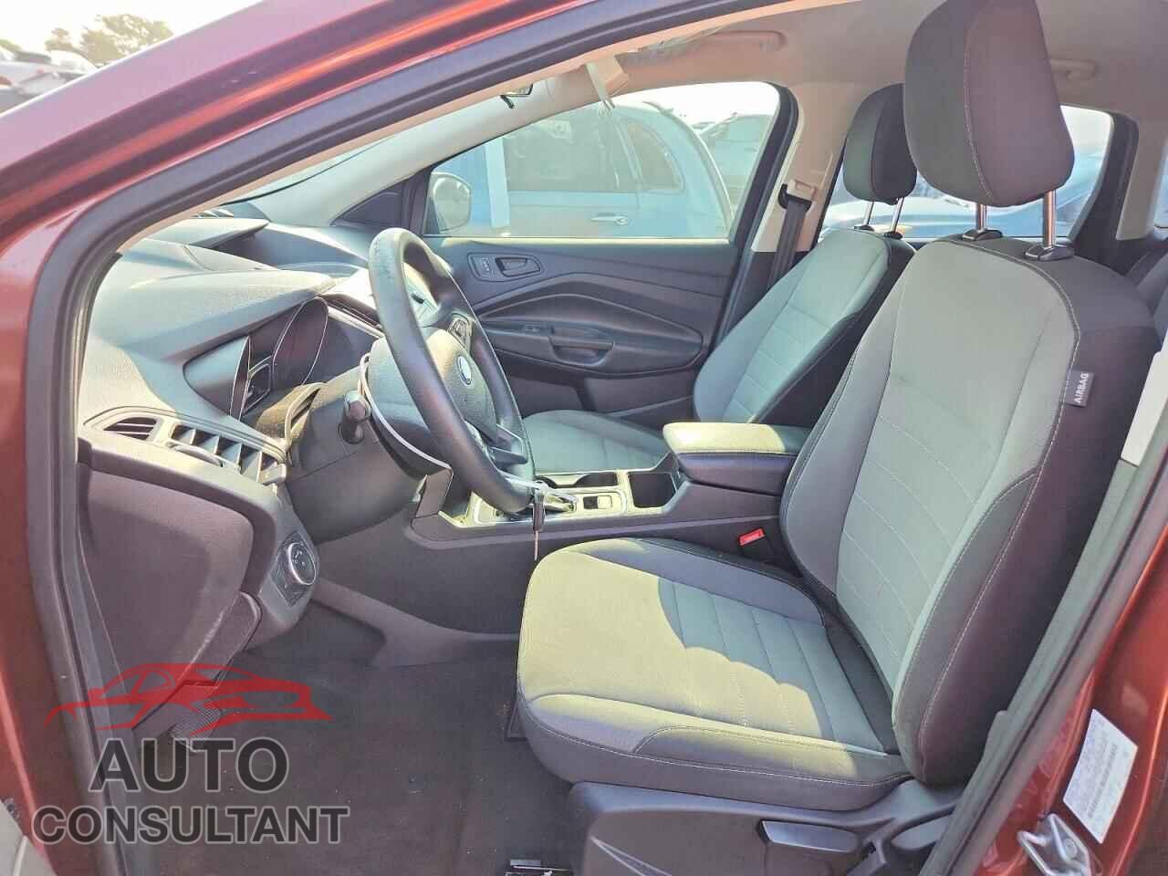 FORD ESCAPE 2018 - 1FMCU0F75JUC06779