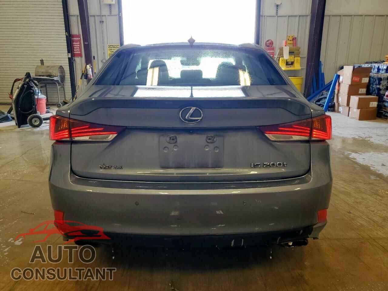 LEXUS IS 2017 - JTHBA1D2XH5054555