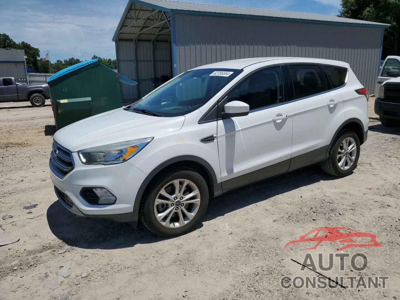 FORD ESCAPE 2017 - 1FMCU0G93HUA46332