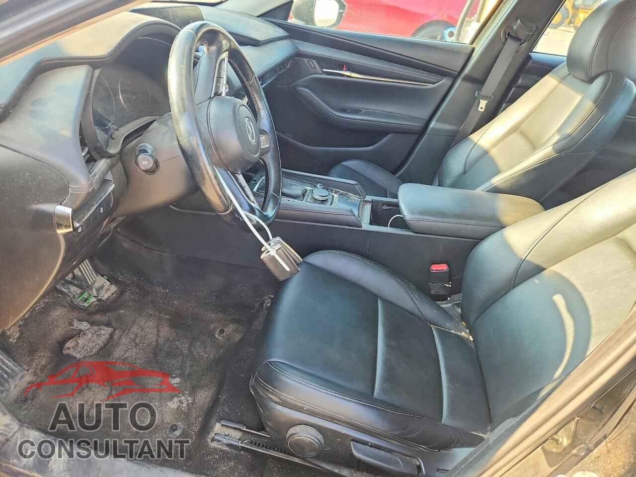 MAZDA 3 2019 - JM1BPBAM9K1132236