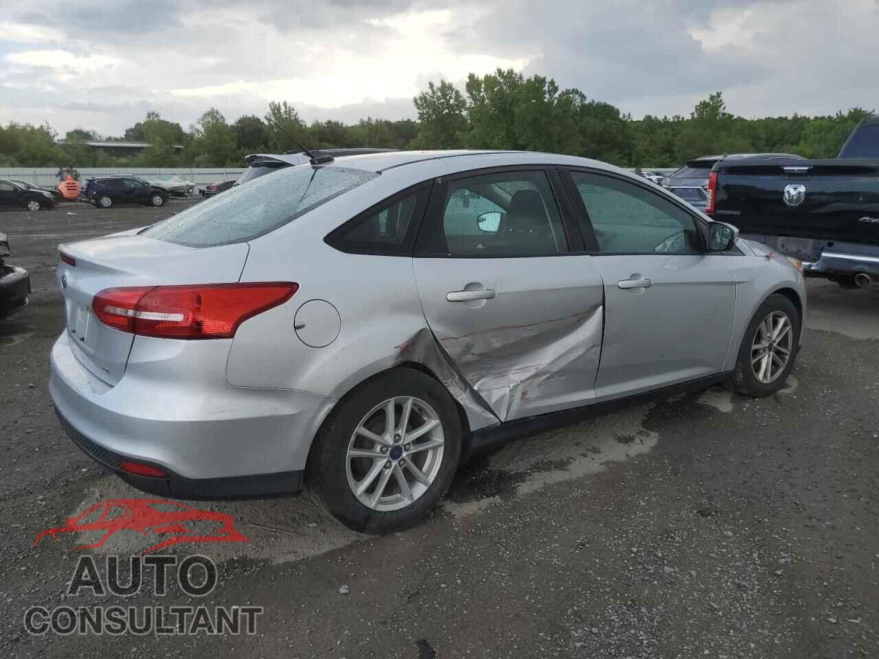 FORD FOCUS 2015 - 1FADP3F27FL263204
