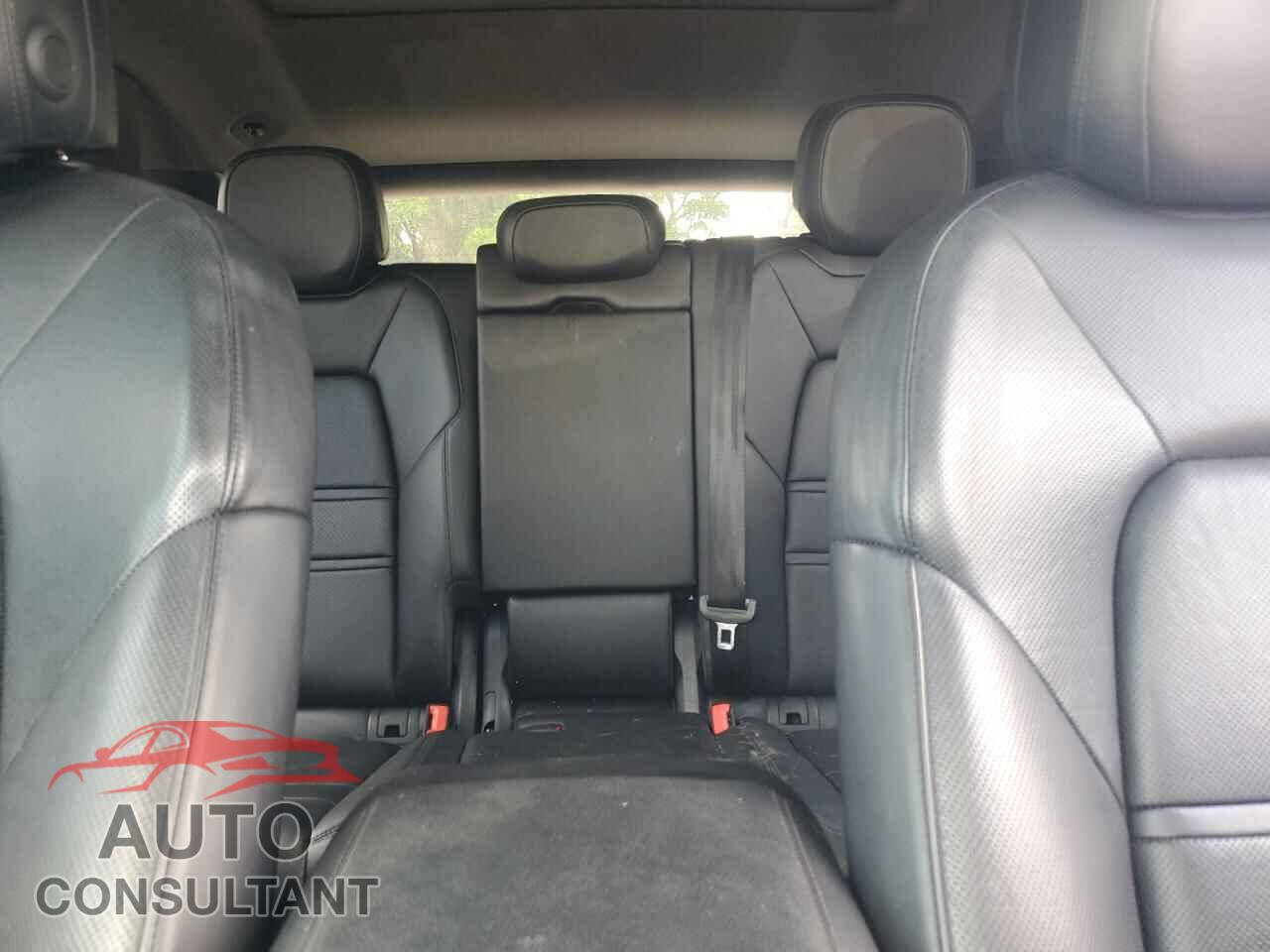 PORSCHE CAYENNE 2019 - WP1AB2AY8KDA61461