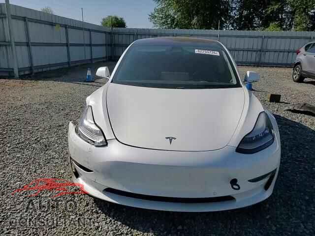 TESLA MODEL 3 2018 - 5YJ3E1EA5JF013822