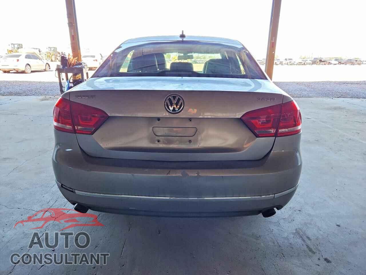 VOLKSWAGEN PASSAT 2012 - 1VWCM7A39CC104229