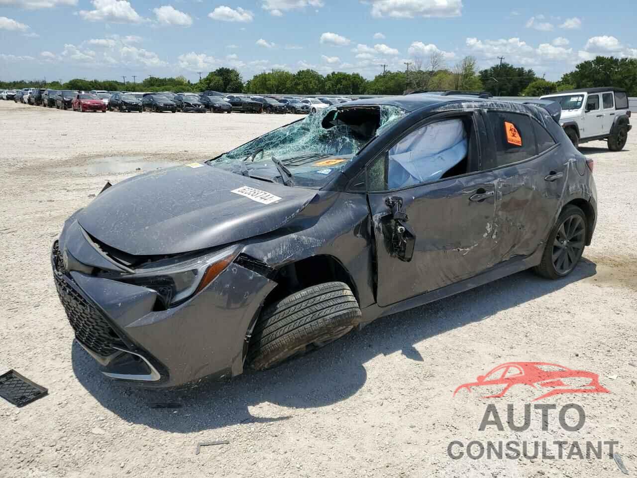 TOYOTA COROLLA 2023 - JTNC4MBE8P3199482