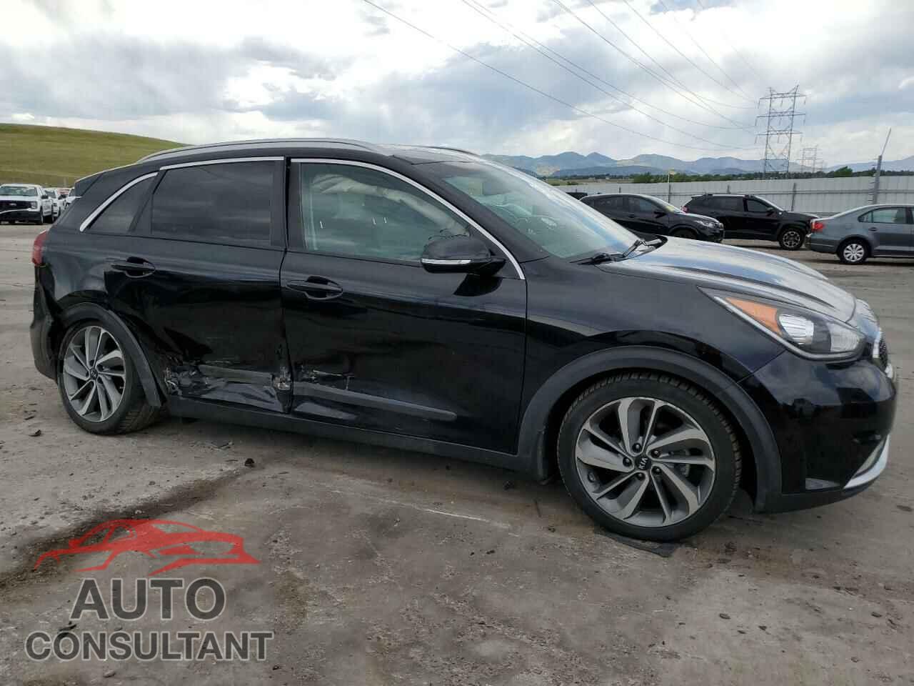 KIA NIRO 2017 - KNDCE3LC7H5081745