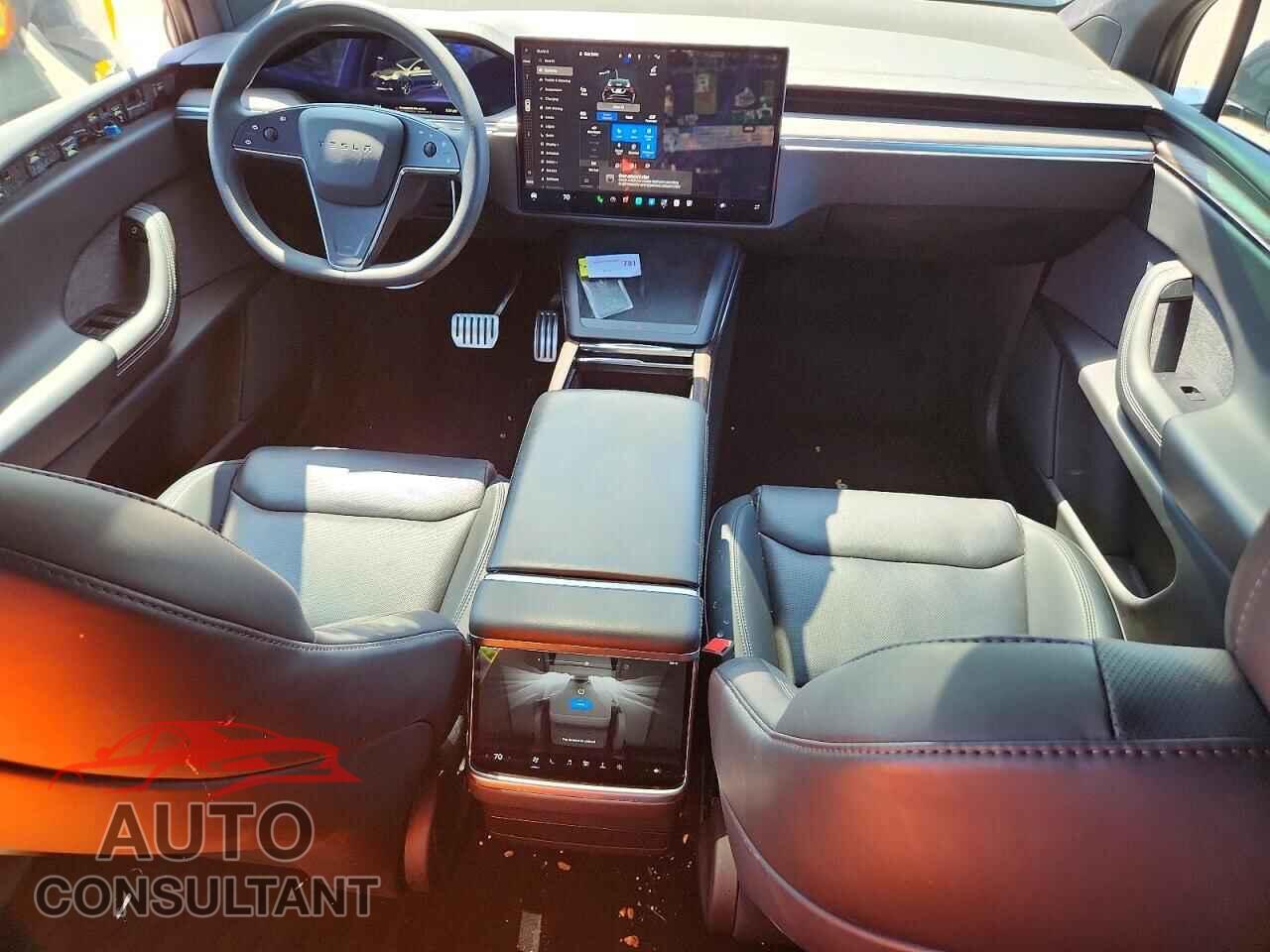 TESLA MODEL X 2023 - 7SAXCBE53PF400459