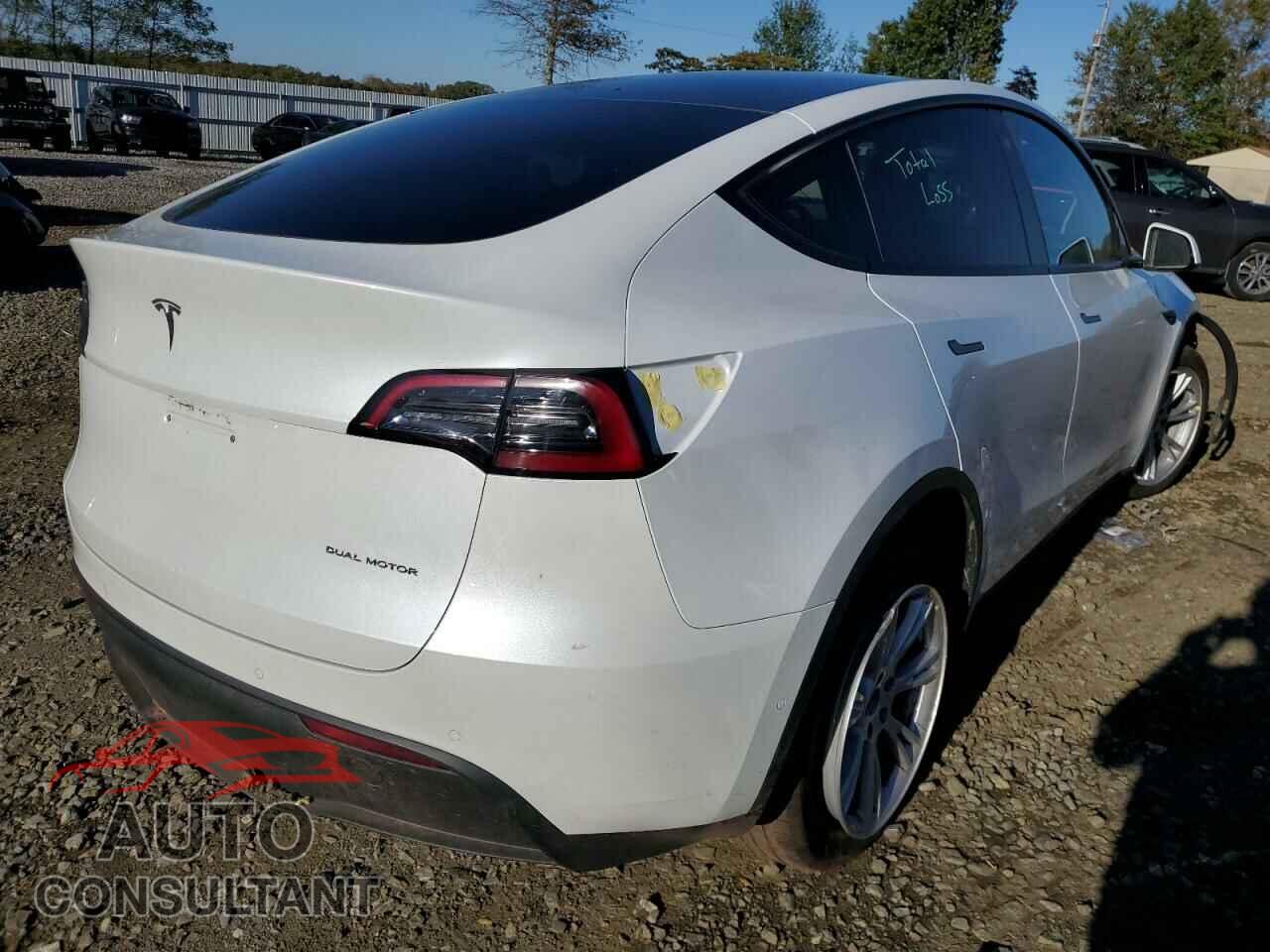 TESLA MODEL Y 2022 - 7SAYGDEE2NF315372