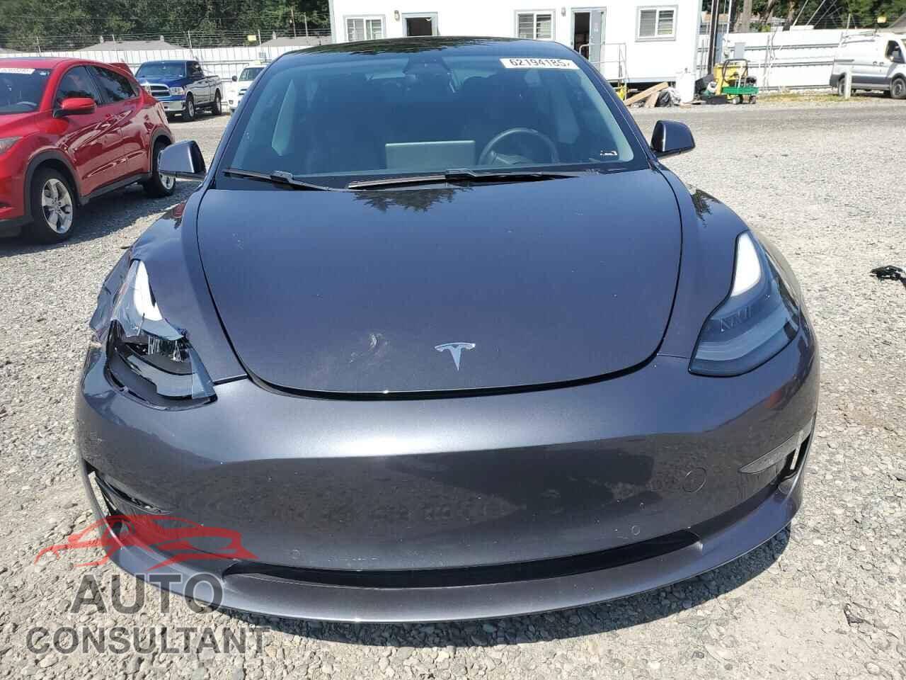 TESLA MODEL 3 2021 - 5YJ3E1EA0MF063693