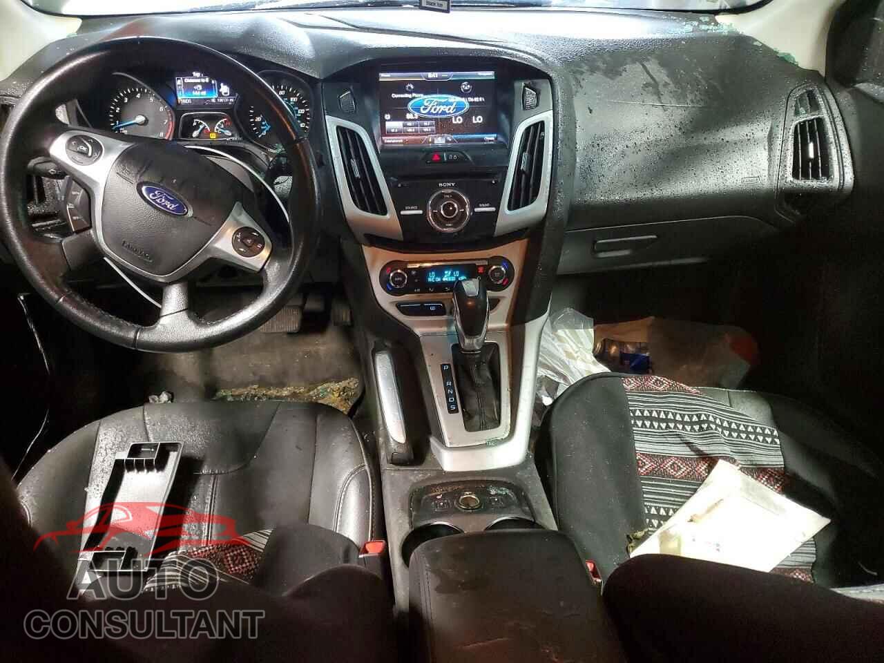 FORD FOCUS 2014 - 1FADP3K29EL115043