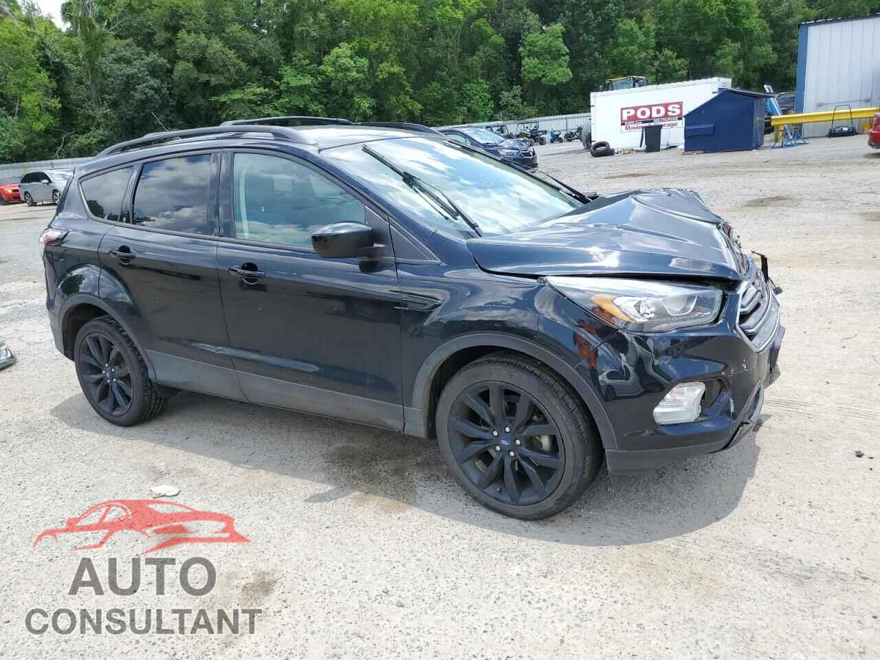 FORD ESCAPE 2018 - 1FMCU0GD6JUD20309