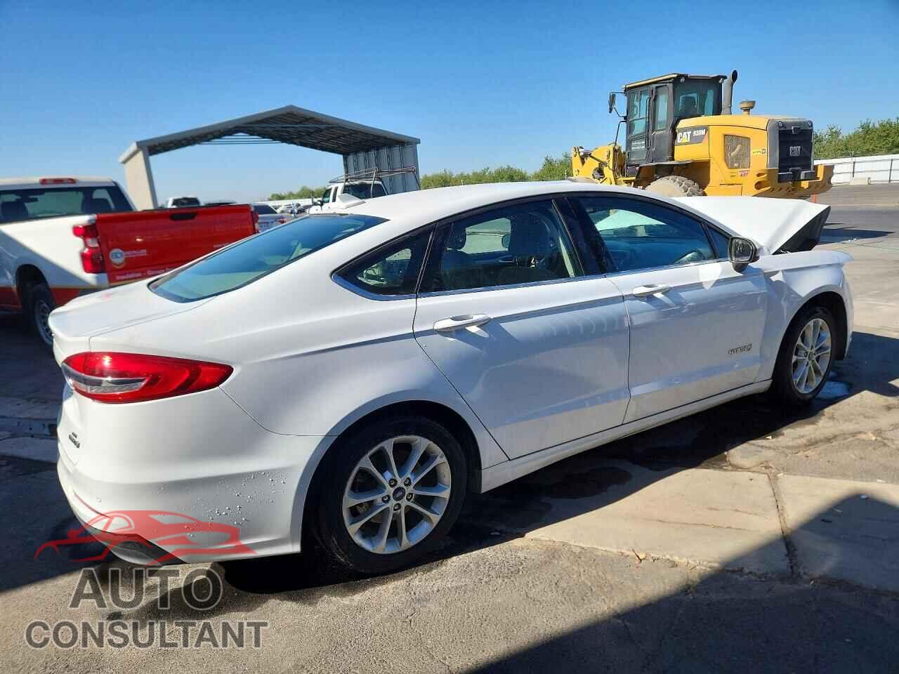 FORD FUSION 2019 - 3FA6P0LU3KR207771