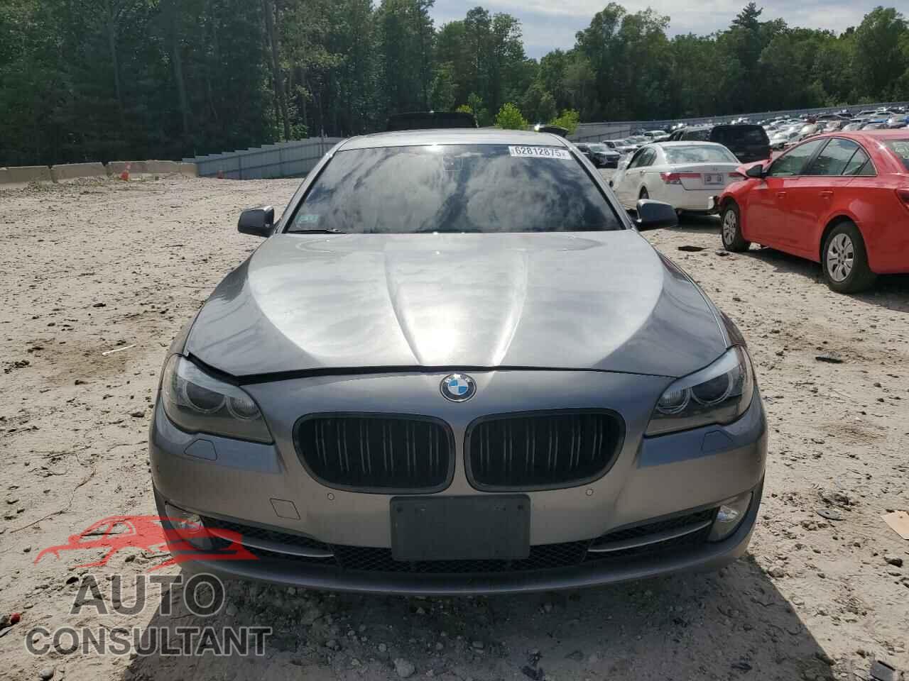 BMW 5 SERIES 2012 - WBAFU7C58CDU57762