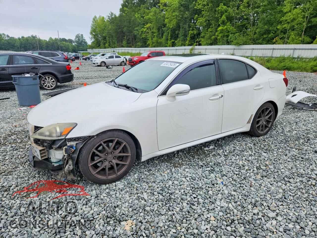 LEXUS IS 2012 - JTHCF5C25C5056396
