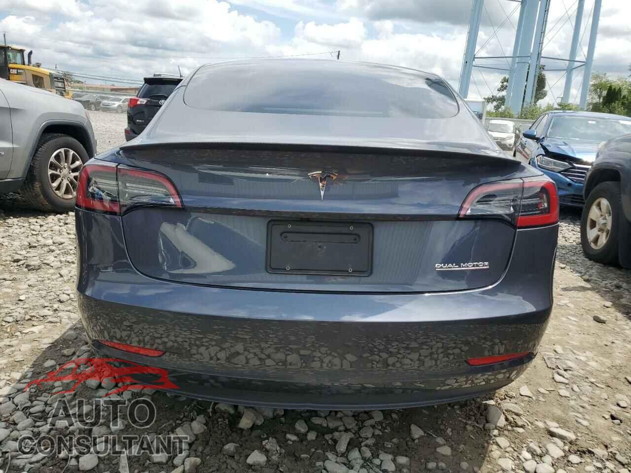TESLA MODEL 3 2023 - 5YJ3E1EC4PF461270