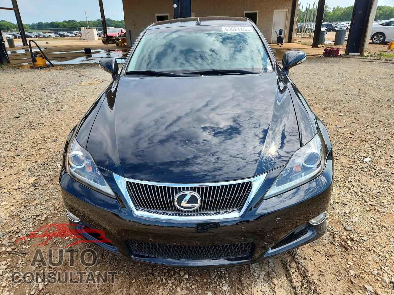 LEXUS IS 2015 - JTHFF2C28F2533534