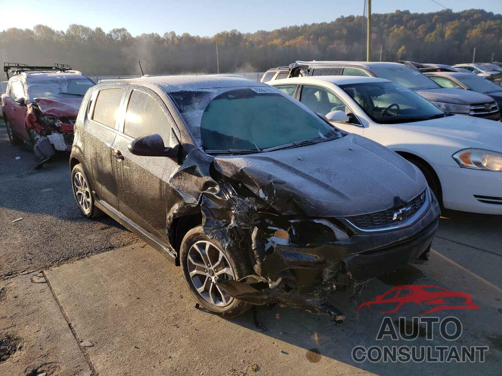 CHEVROLET SONIC 2020 - 1G1JD6SB4L4102711