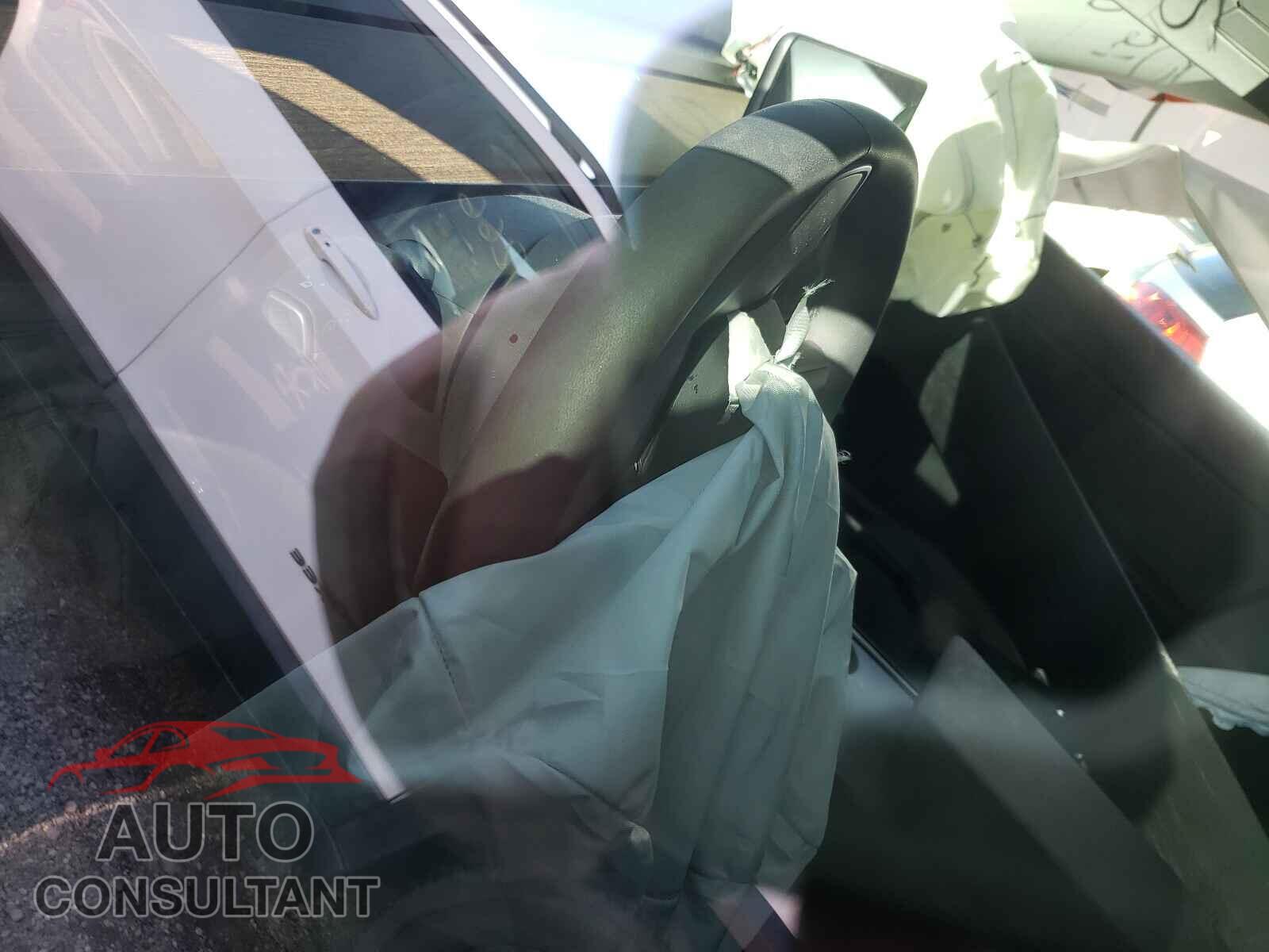 TESLA MODEL Y 2021 - 5YJYGDEF1MF252575