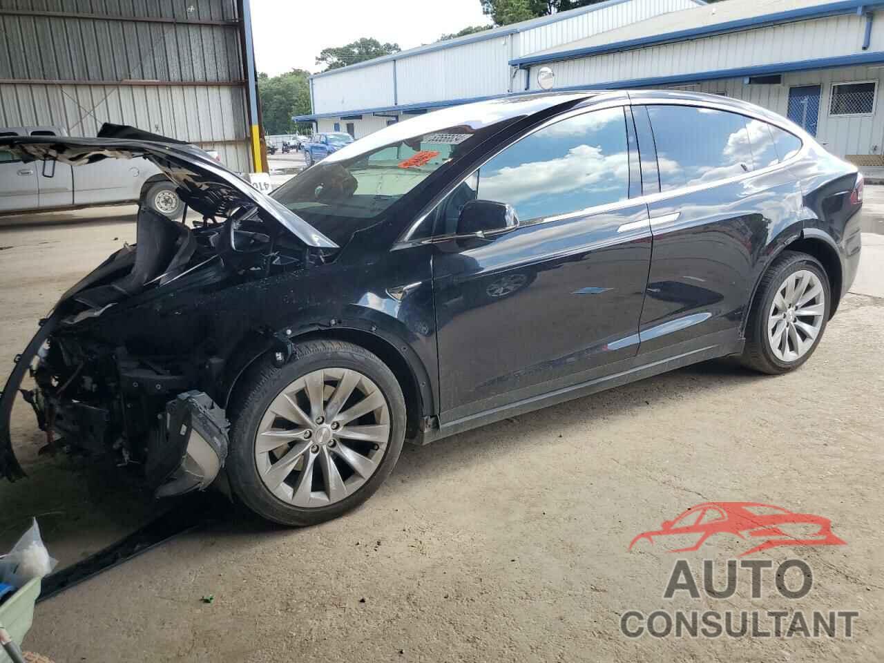 TESLA MODEL X 2020 - 5YJXCAE28LF283484