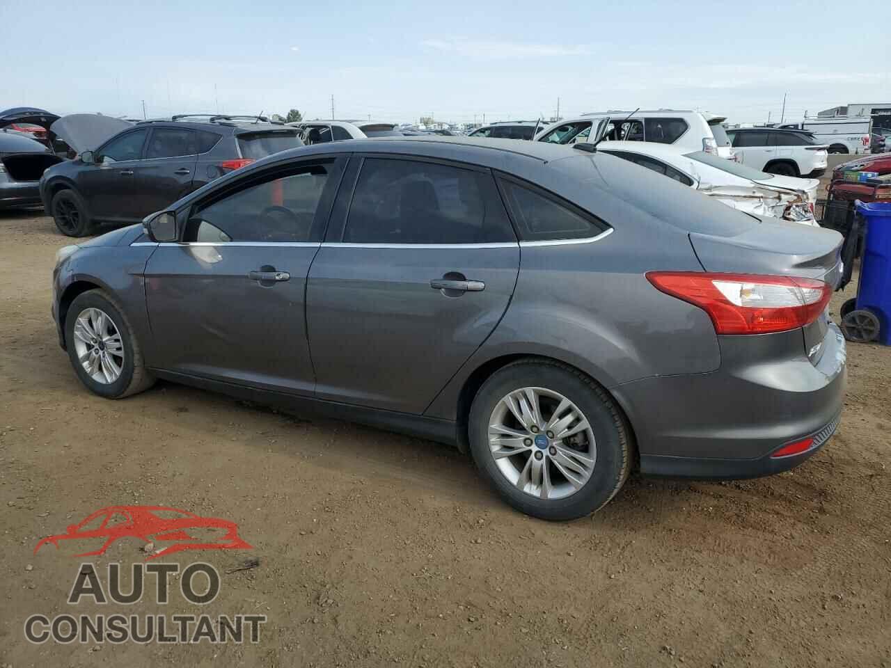 FORD FOCUS 2012 - 1FAHP3H22CL142378