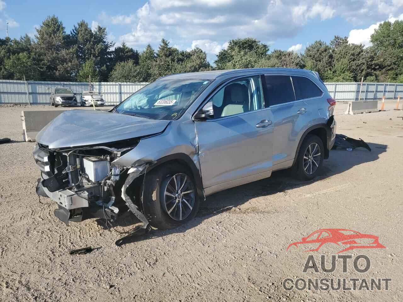 TOYOTA HIGHLANDER 2018 - 5TDJZRFH6JS854291