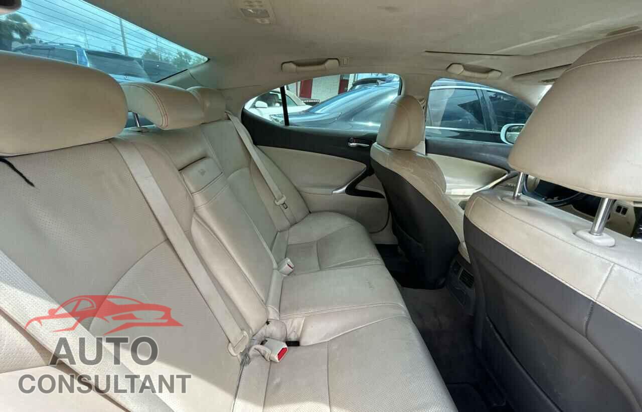 LEXUS IS 2010 - JTHCF5C2XA2032903
