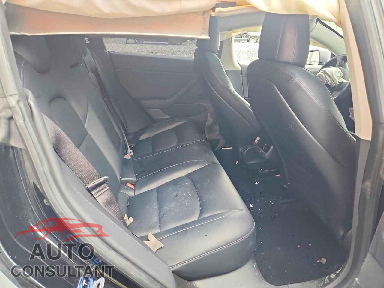 TESLA MODEL 3 2018 - 5YJ3E1EA3JF152184