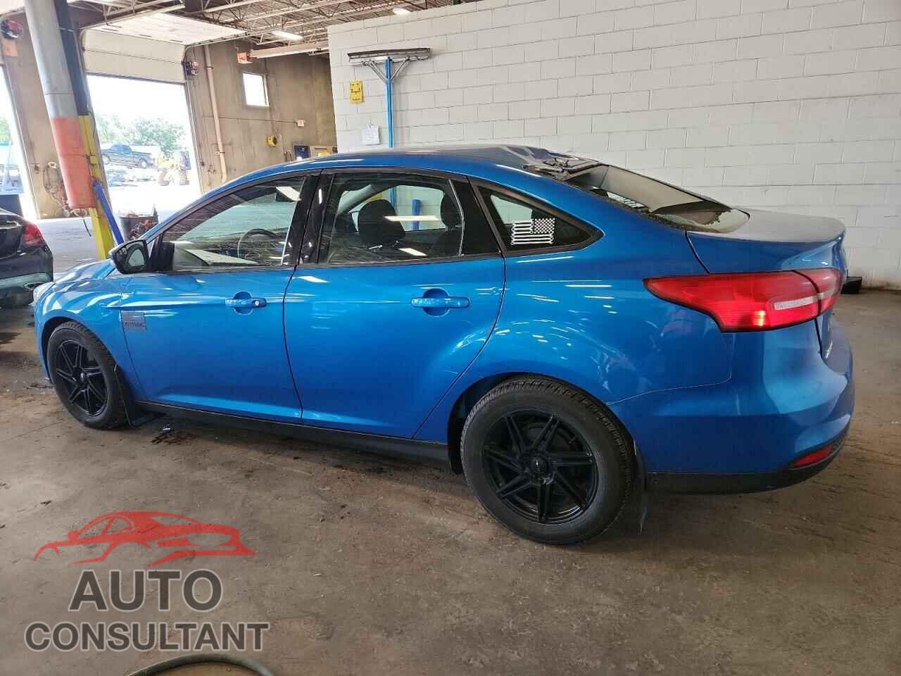 FORD FOCUS 2015 - 1FADP3F2XFL281227