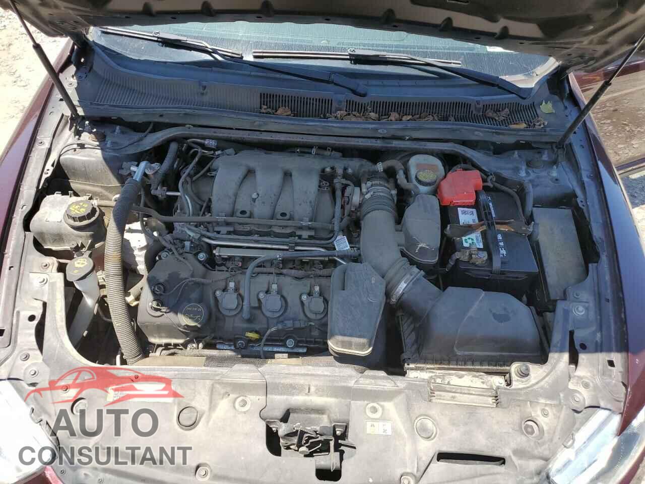 FORD TAURUS 2018 - 1FAHP2H86JG120128