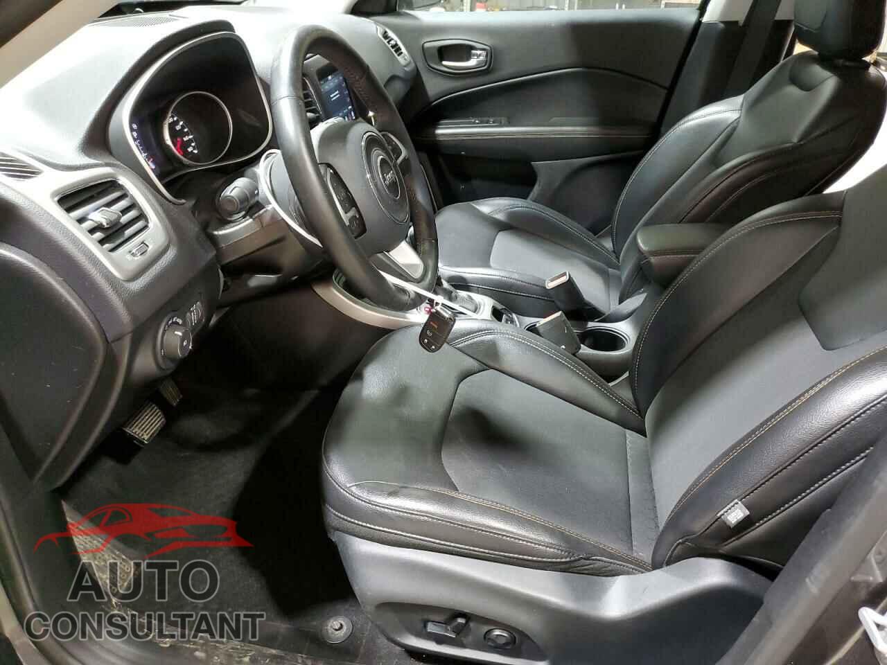 JEEP COMPASS 2019 - 3C4NJDBB6KT748704