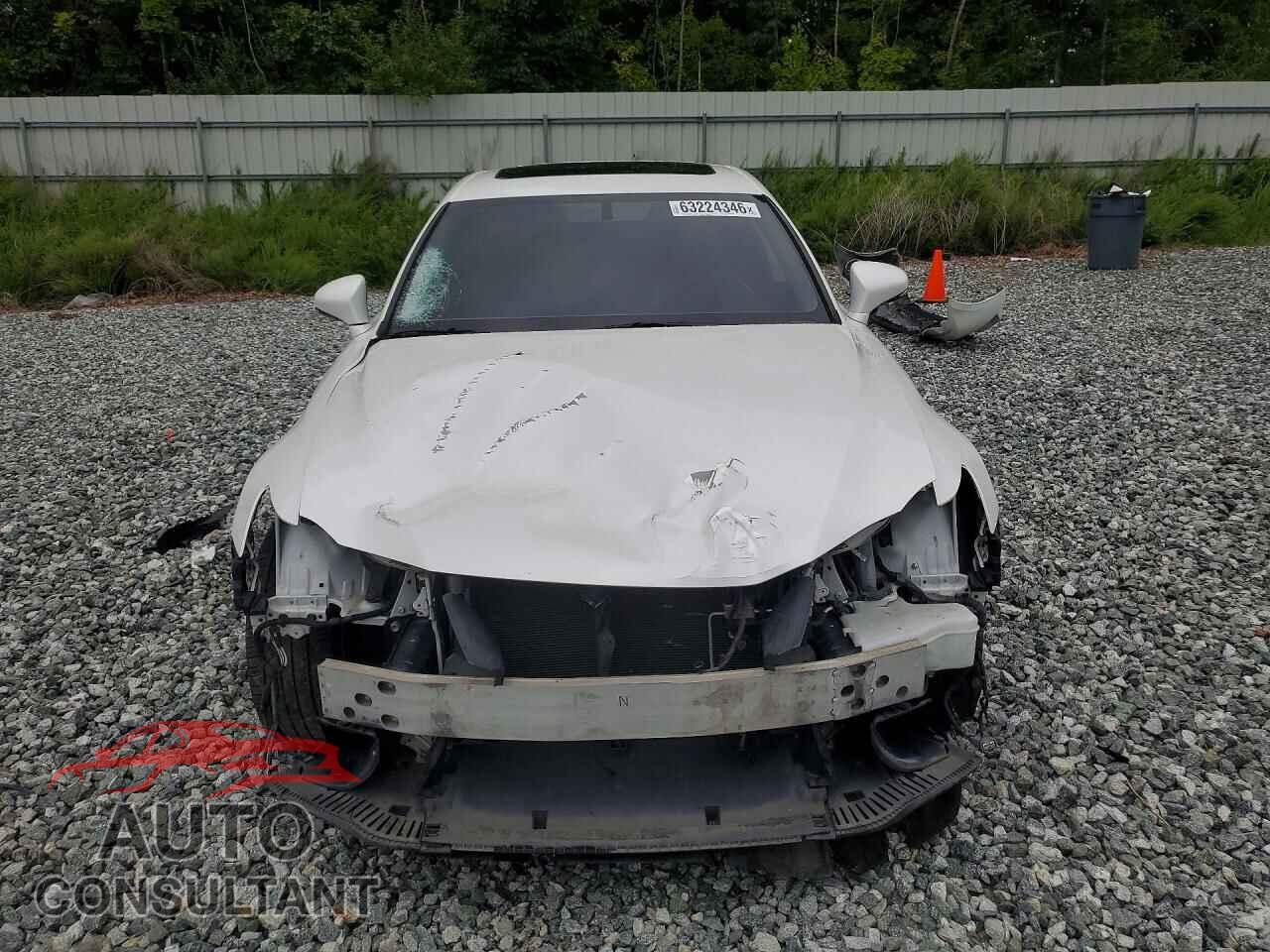 LEXUS IS 2015 - JTHBF1D29F5081017