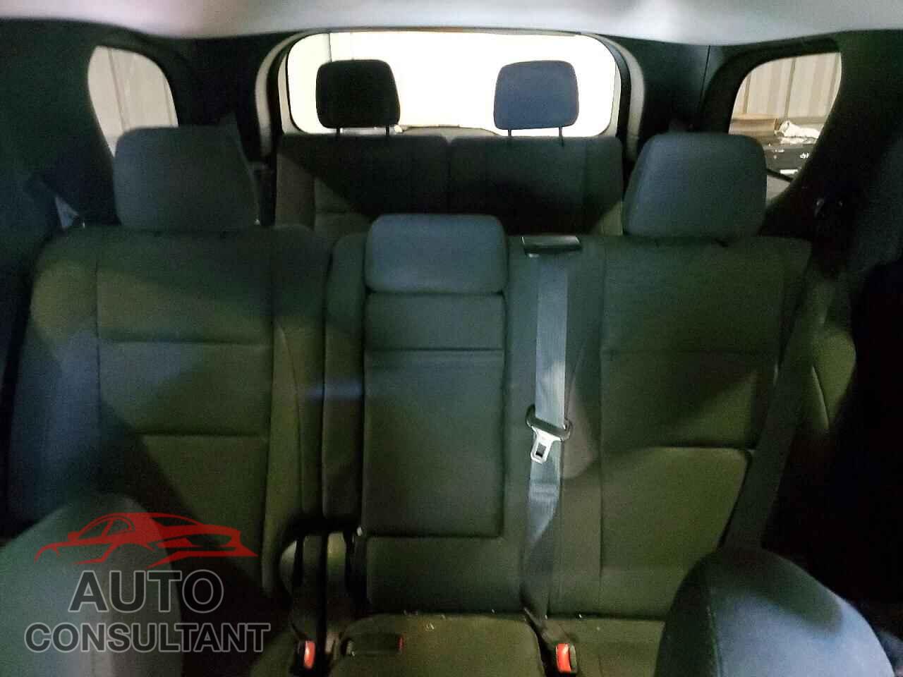 DODGE DURANGO 2018 - 1C4RDJAG9JC315618