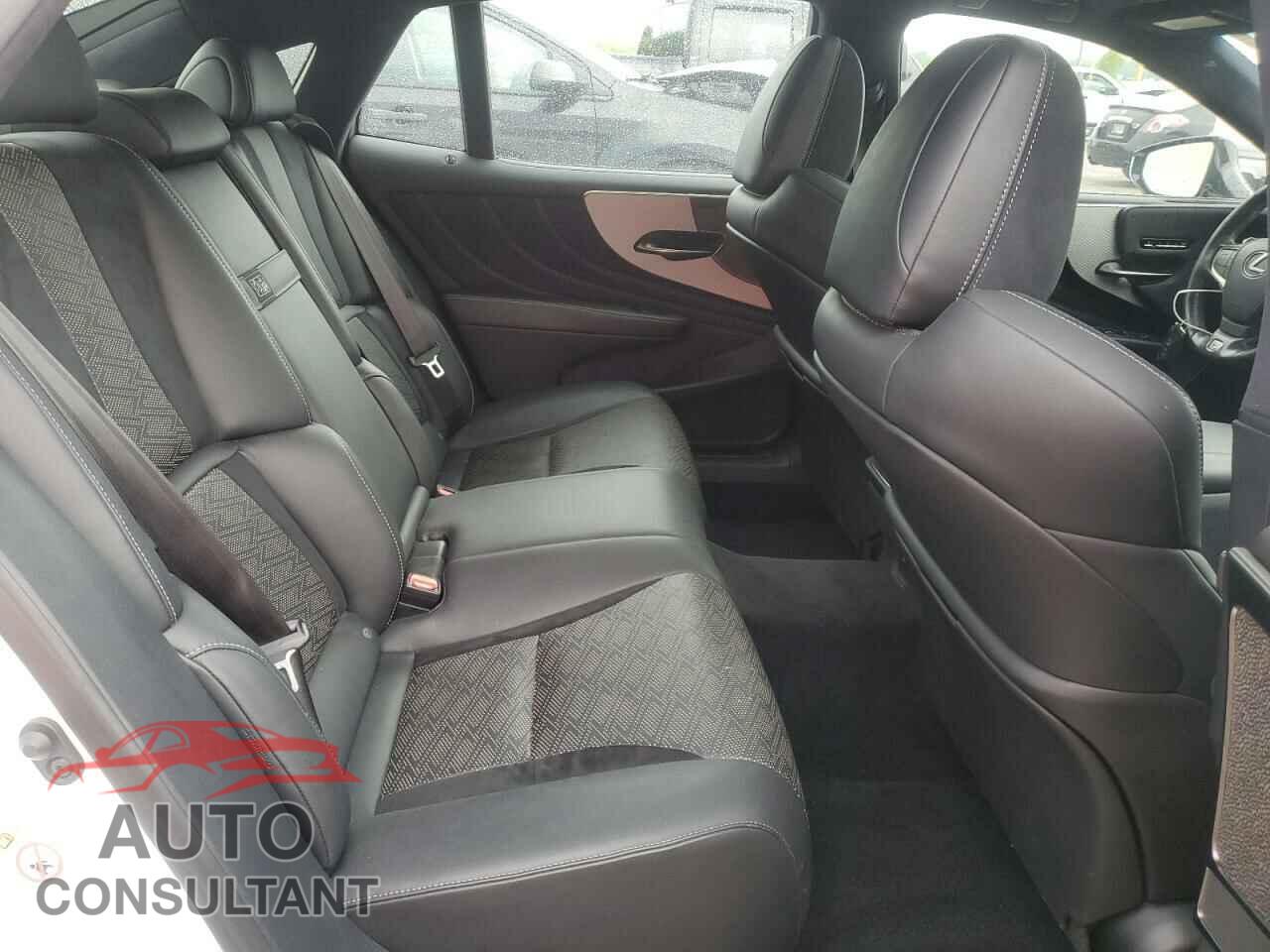 LEXUS LS500 2018 - JTHC51FF0J5000809