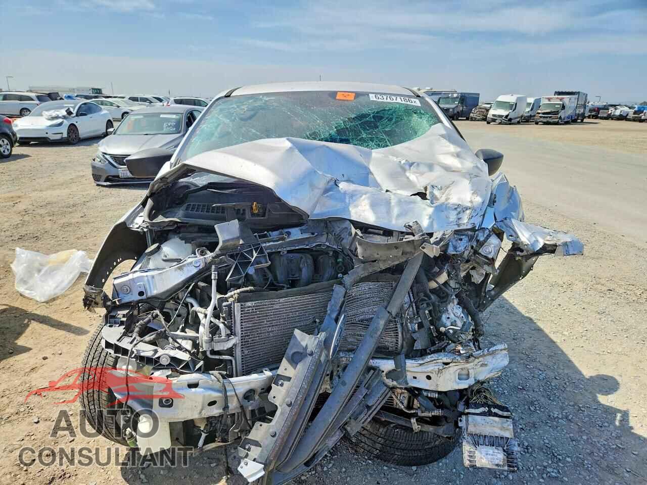 FORD ESCAPE 2017 - 1FMCU0F7XHUC57317