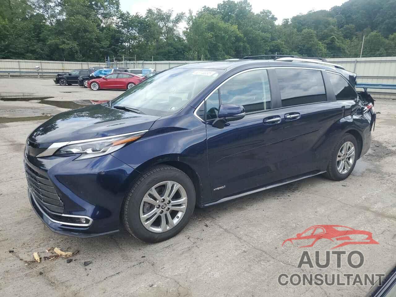 TOYOTA SIENNA 2021 - 5TDESKFC8MS034235