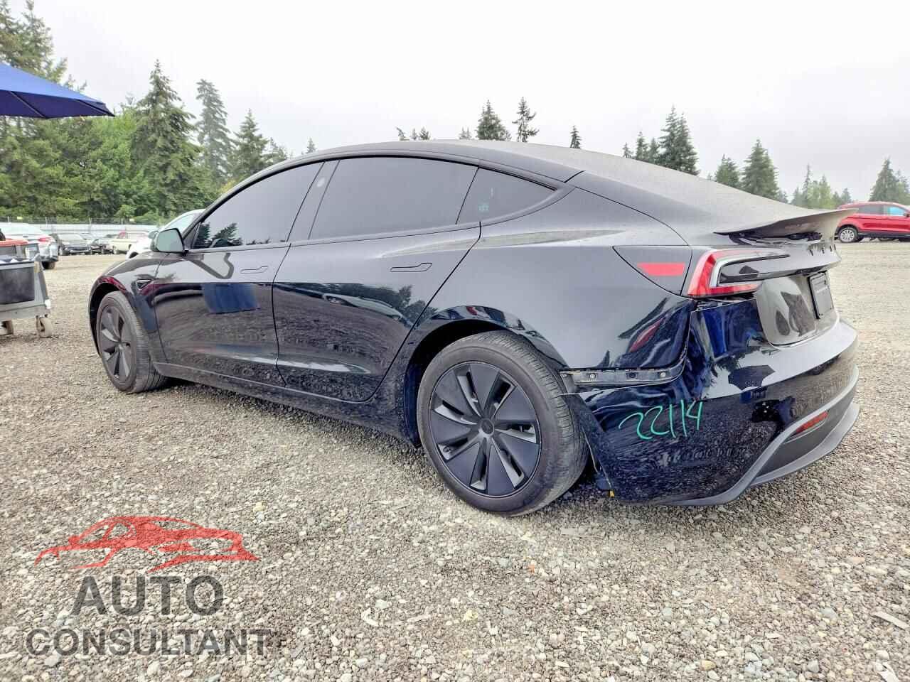 TESLA MODEL 3 2024 - 5YJ3E1EA4RF866515