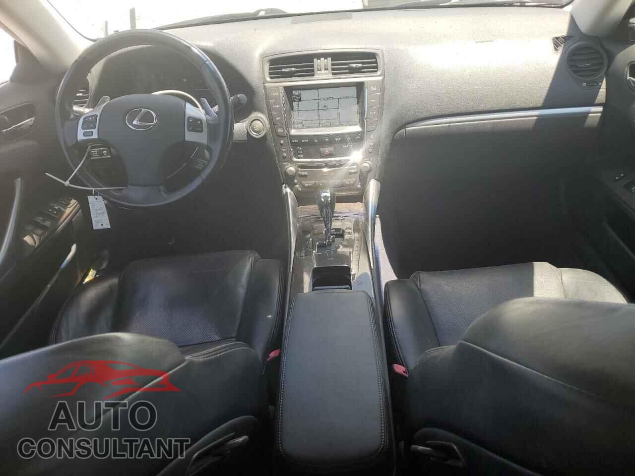 LEXUS IS 2012 - JTHFF2C28C2525106