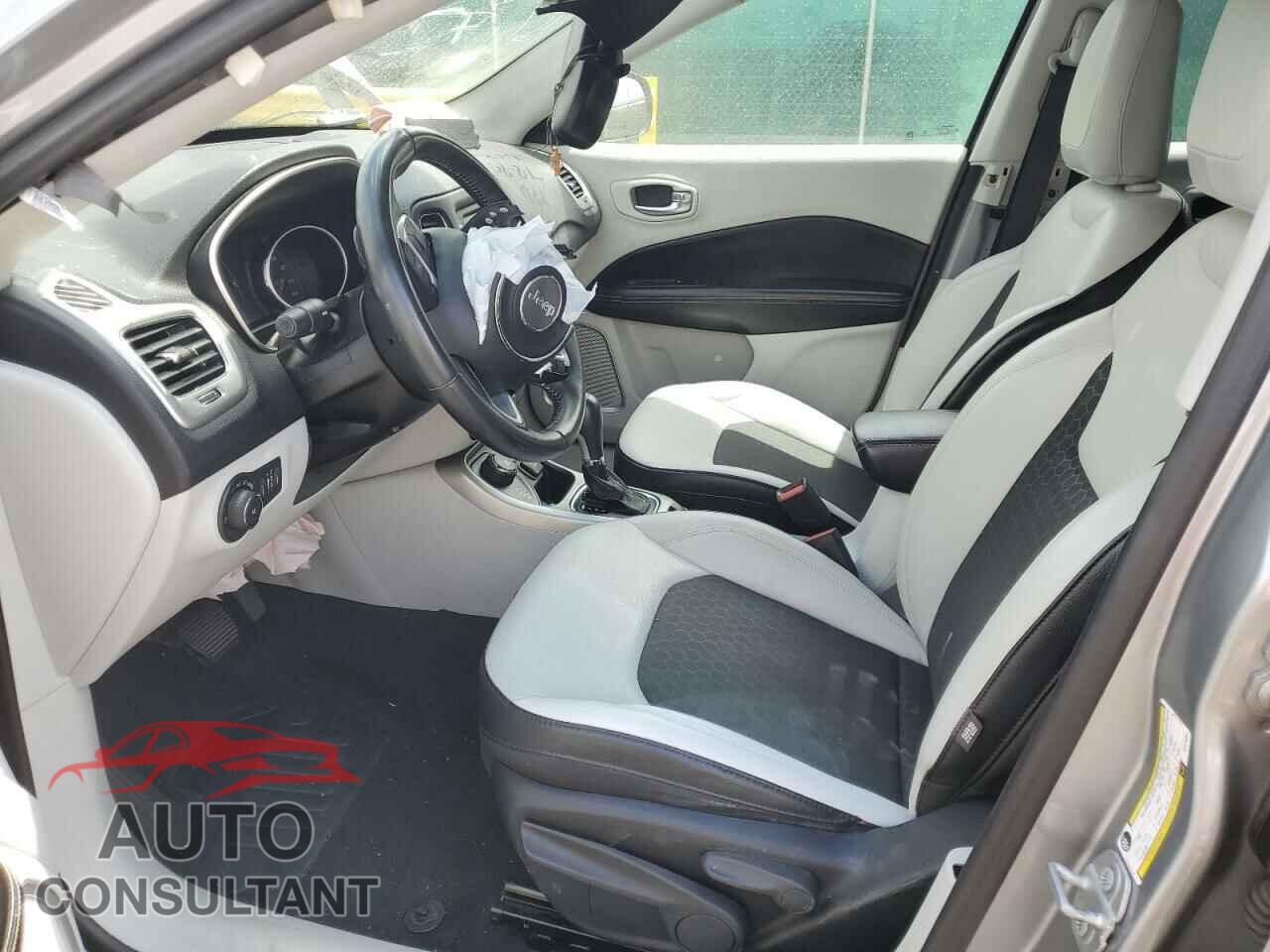 JEEP COMPASS 2017 - 3C4NJDBB0HT616661