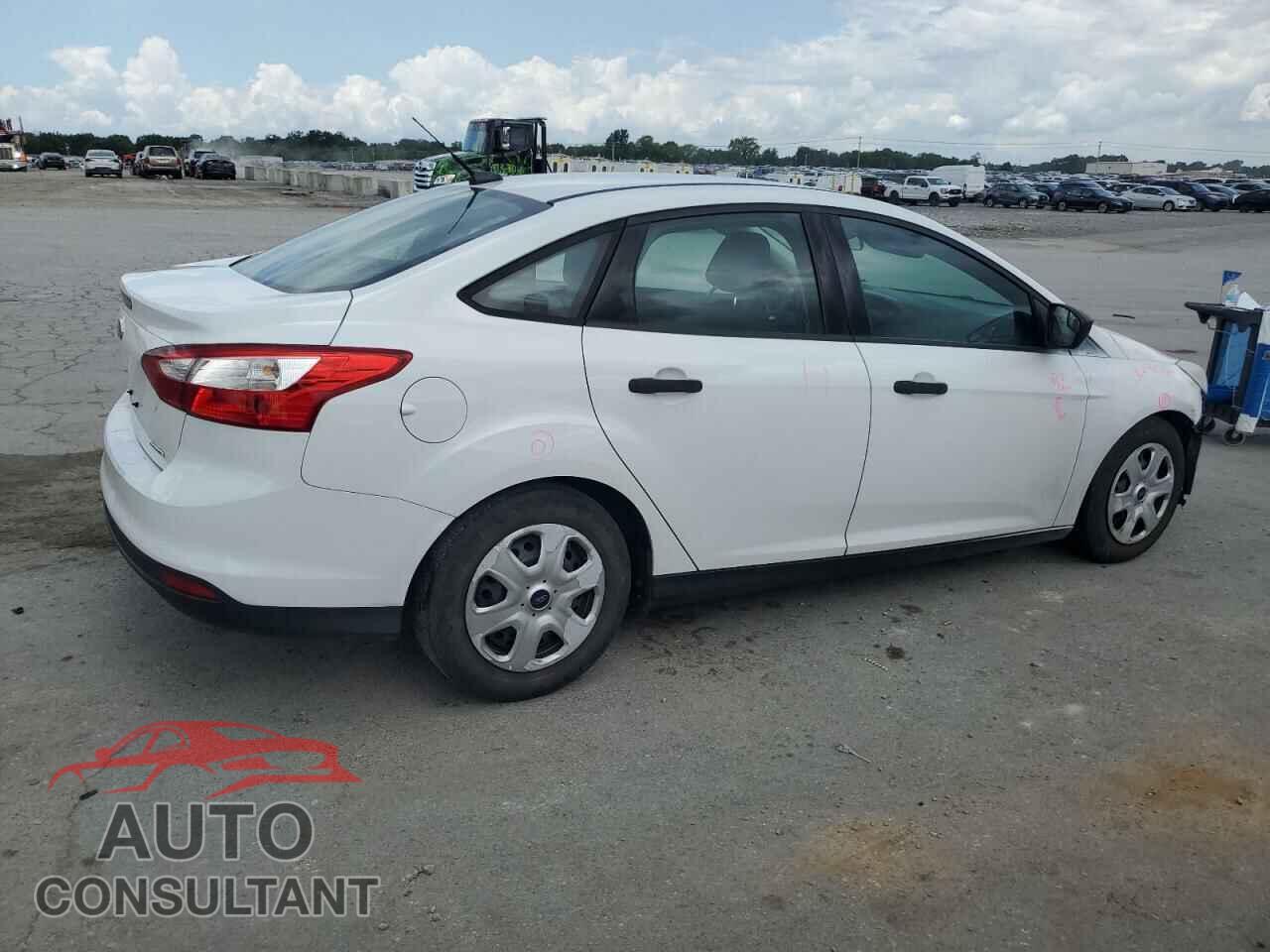 FORD FOCUS 2014 - 1FADP3E24EL245520