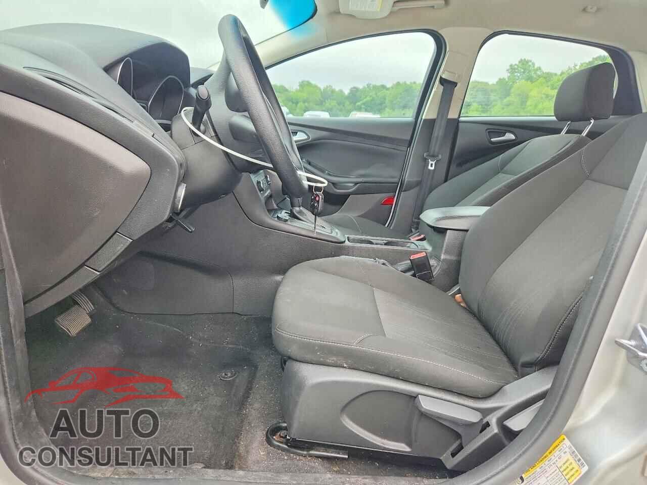 FORD FOCUS 2017 - 1FADP3F29HL286826