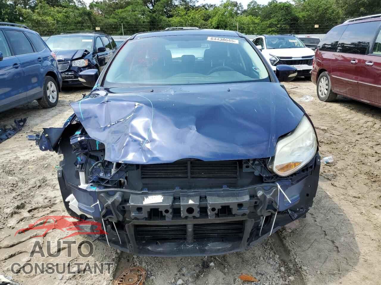 FORD FOCUS 2012 - 1FAHP3K23CL117322