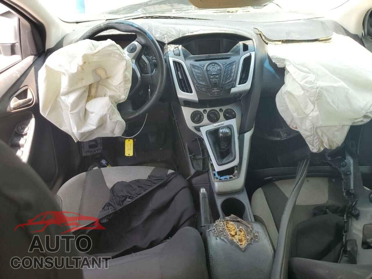 FORD FOCUS 2012 - 1FAHP3F24CL414612